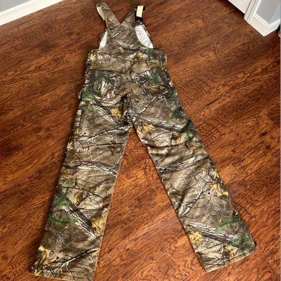 Men's Carhartt RealTree Overalls, size 32x34 - Picture 2 of 4